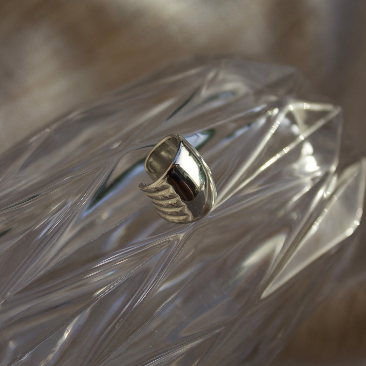 Palm Earcuff